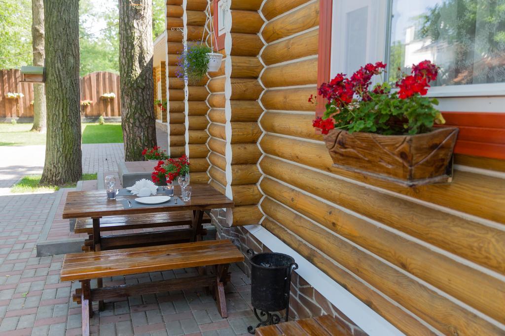 Belaya Dacha Apartment Гомел Екстериор снимка